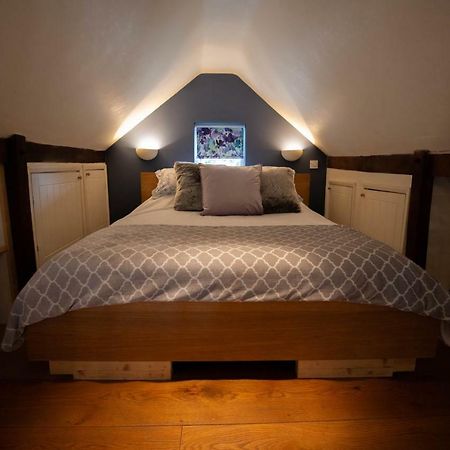 Cherry Orchard Lodge Бат Экстерьер фото