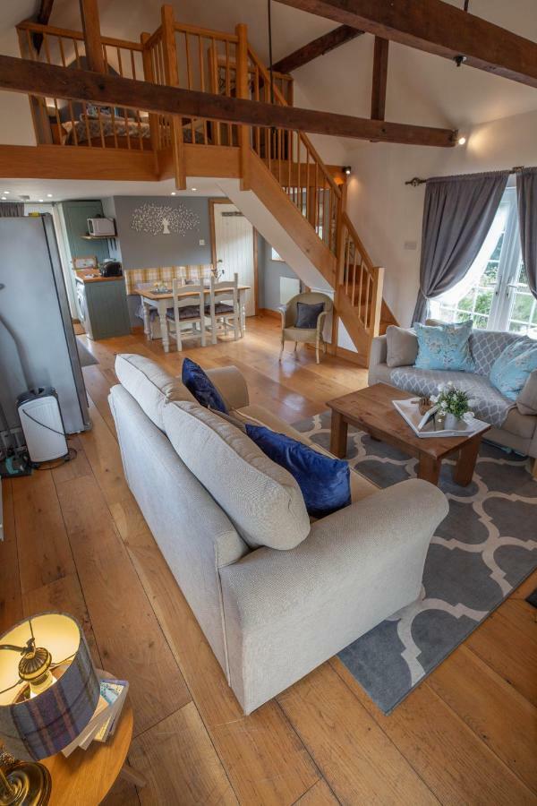 Cherry Orchard Lodge Бат Экстерьер фото