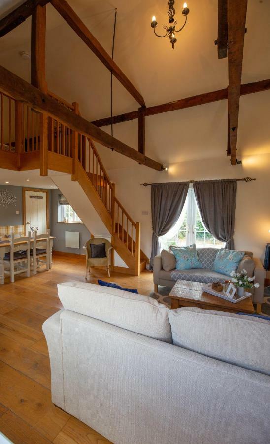 Cherry Orchard Lodge Бат Экстерьер фото